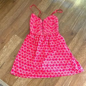 Roxy xs pink and tan strappy dress. Very light weight barley worn. grt. Cond.